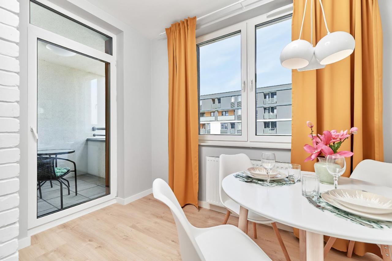 Exclusive Apartments Gwiazdzista With Free Garage Wroclaw By Noclegi Renters Eksteriør bilde