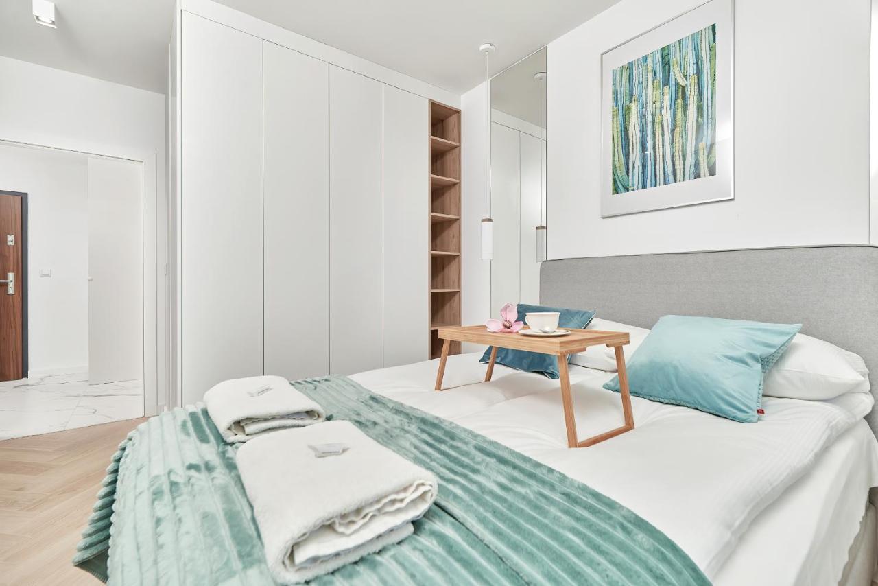 Exclusive Apartments Gwiazdzista With Free Garage Wroclaw By Noclegi Renters Eksteriør bilde