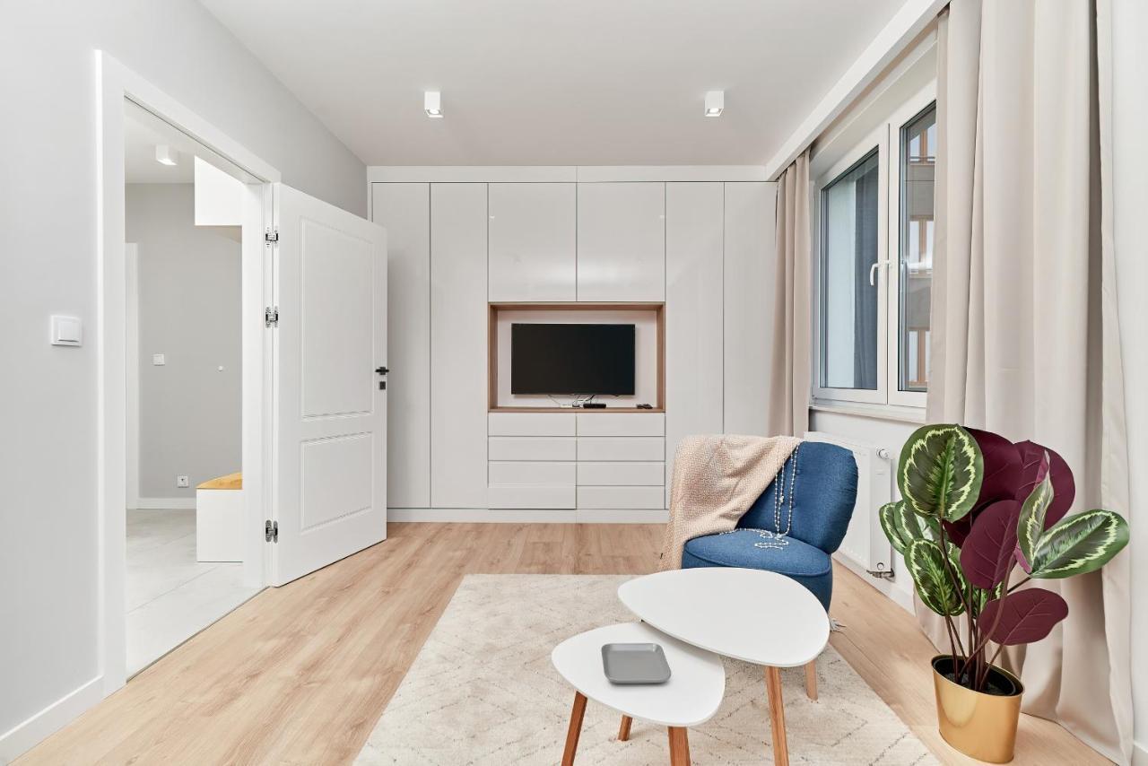 Exclusive Apartments Gwiazdzista With Free Garage Wroclaw By Noclegi Renters Eksteriør bilde
