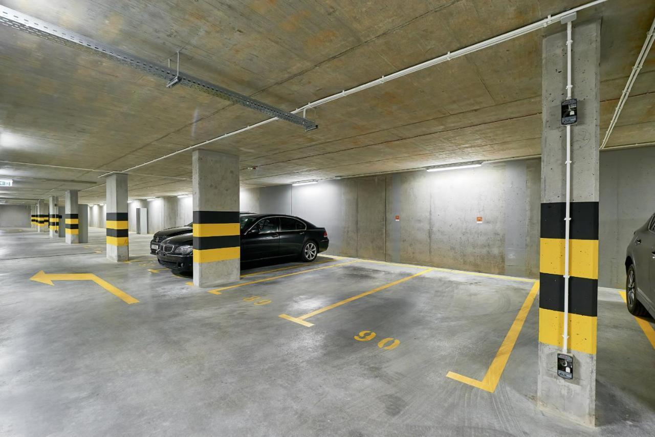 Exclusive Apartments Gwiazdzista With Free Garage Wroclaw By Noclegi Renters Eksteriør bilde