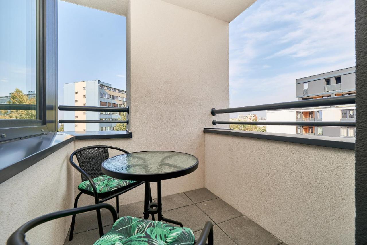 Exclusive Apartments Gwiazdzista With Free Garage Wroclaw By Noclegi Renters Eksteriør bilde